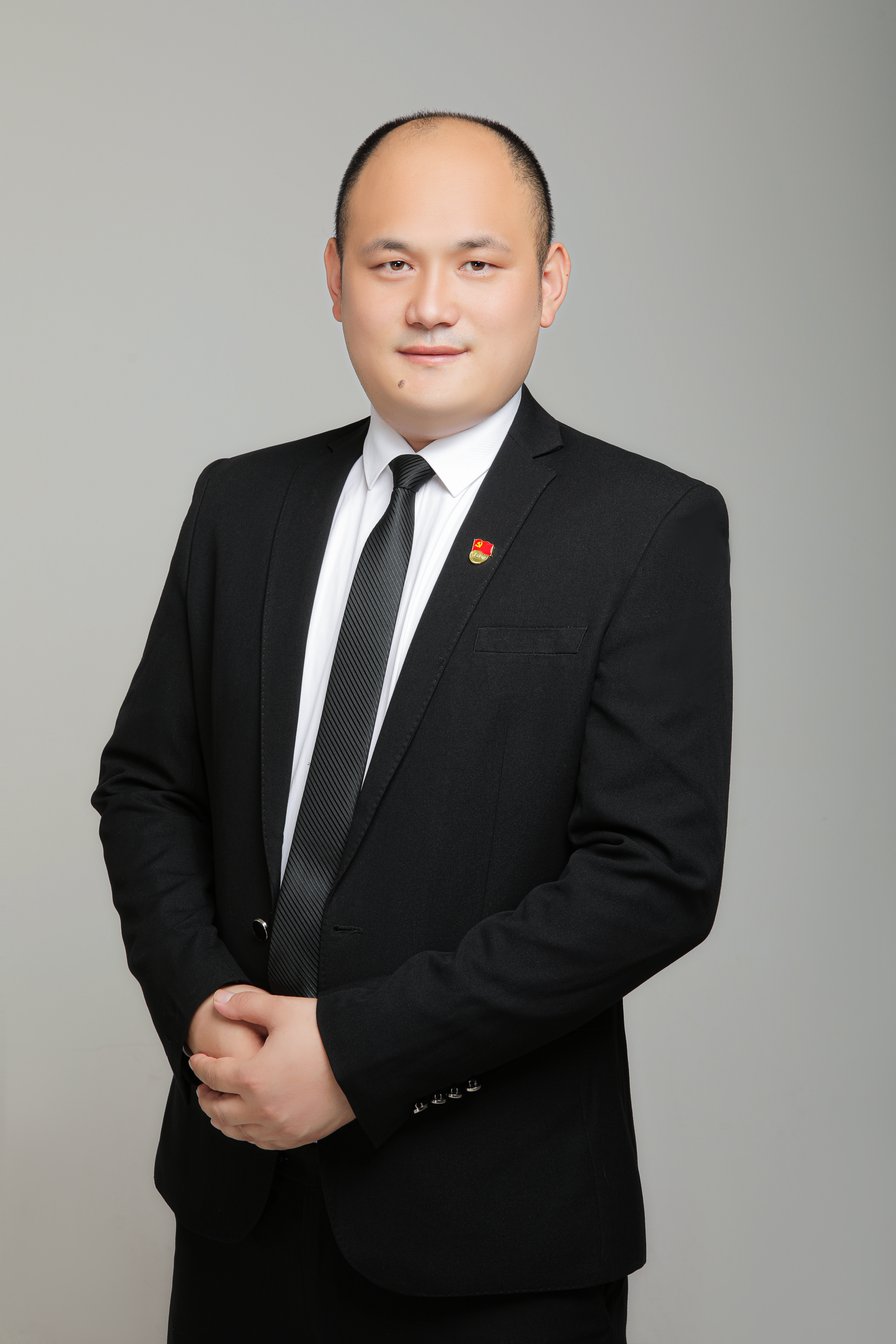 24 優秀黨員 赤峰公司 周慶杰.jpg 24 優秀黨員 赤峰公司 周慶杰.jpg