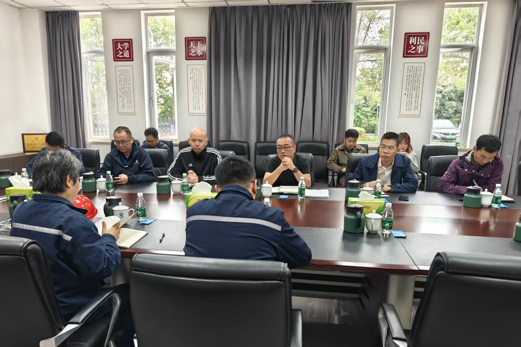 10月20日雙流區(qū)政府黨組成員、自貿(mào)區(qū)管理局專職副局長傅成曦到成都三峰公司調(diào)研1.jpg 10月20日雙流區(qū)政府黨組成員、自貿(mào)區(qū)管理局專職副局長傅成曦到成都三峰公司調(diào)研1.jpg